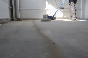 Требования к бетонному основанию и его подготовка перед нанесением полимерных покрытий